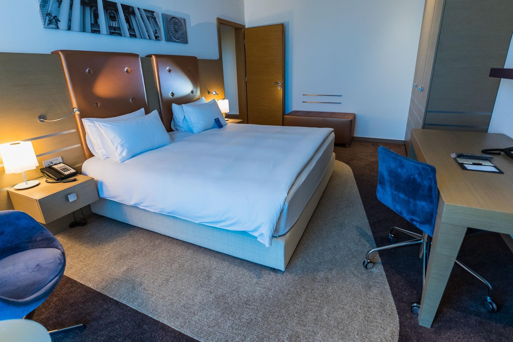 DoubleTree by Hilton Oradea Hotel Exterior foto