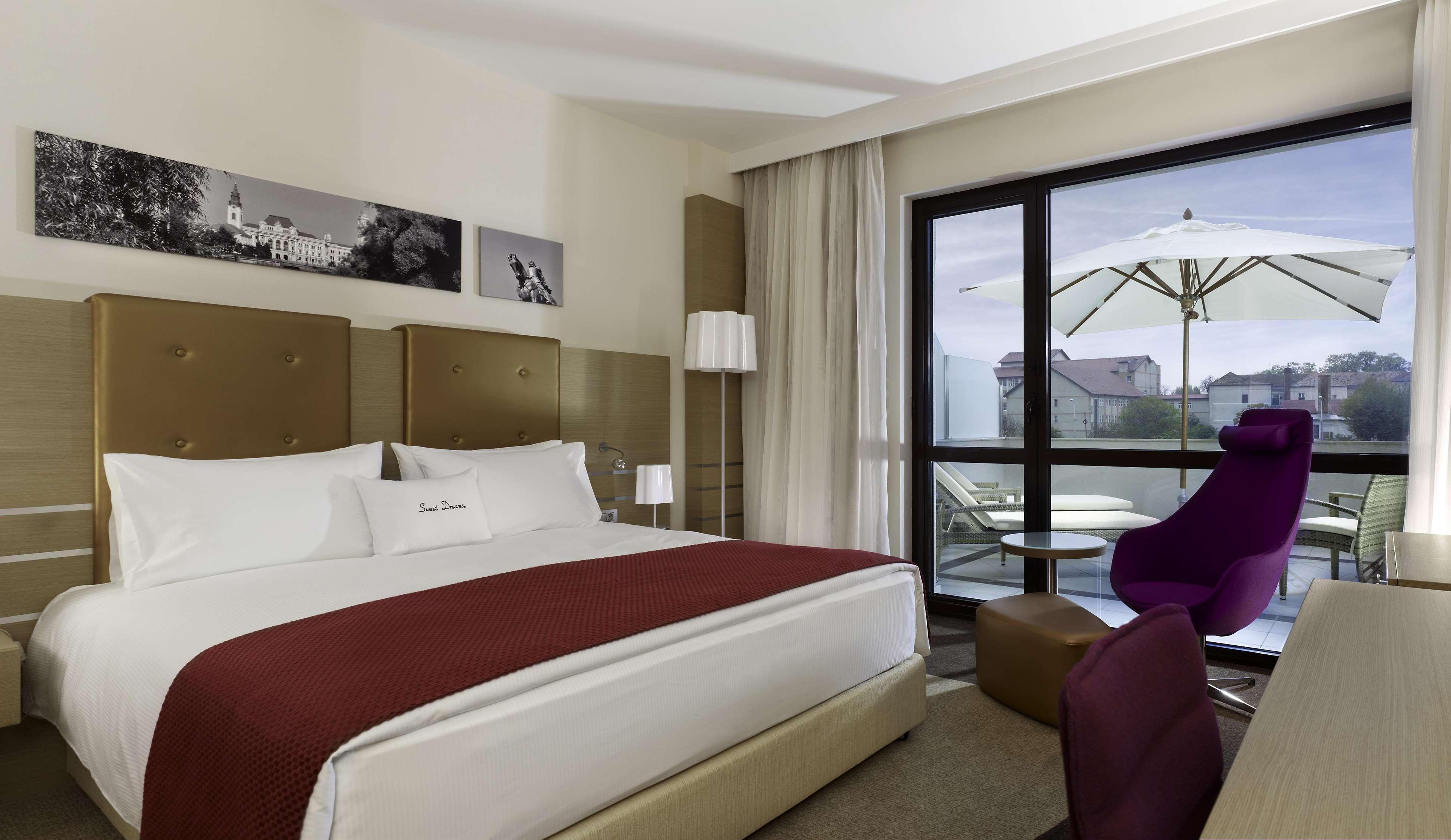 DoubleTree by Hilton Oradea Hotel Exterior foto