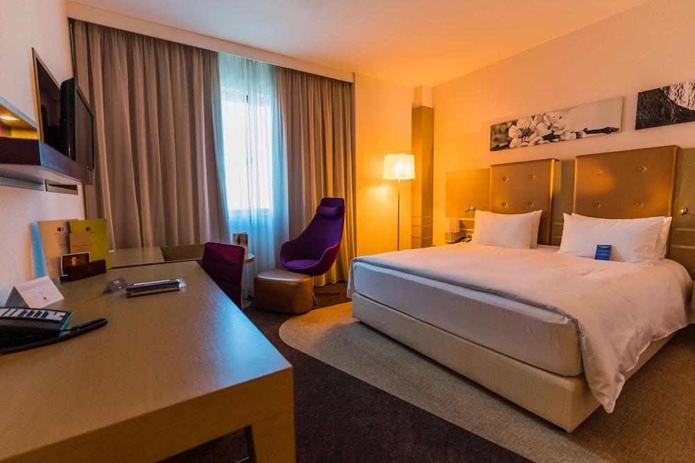 DoubleTree by Hilton Oradea Hotel Exterior foto