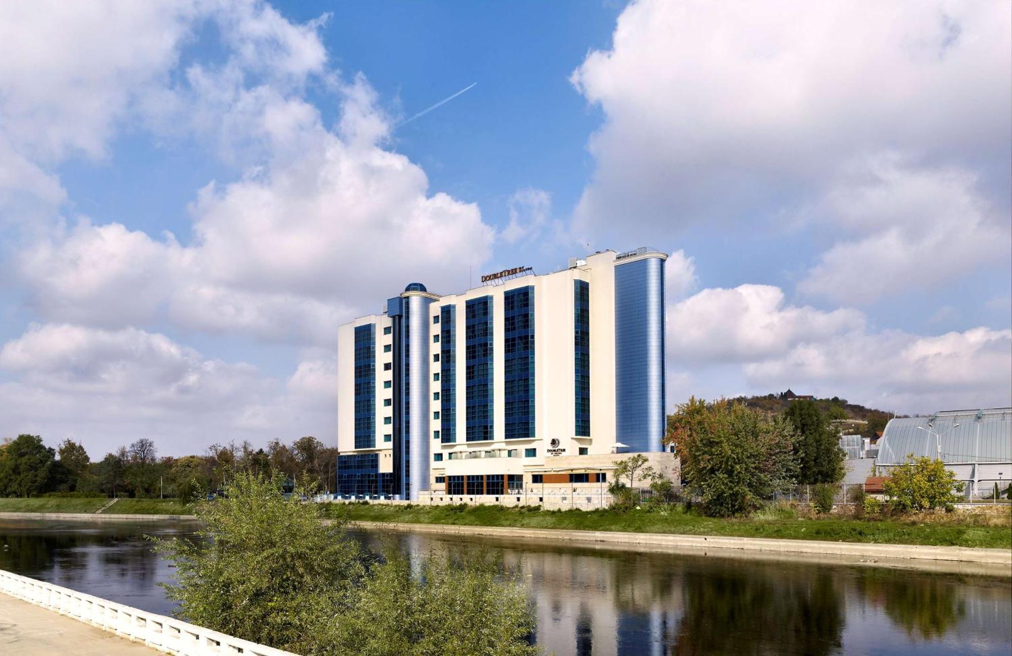 DoubleTree by Hilton Oradea Hotel Exterior foto