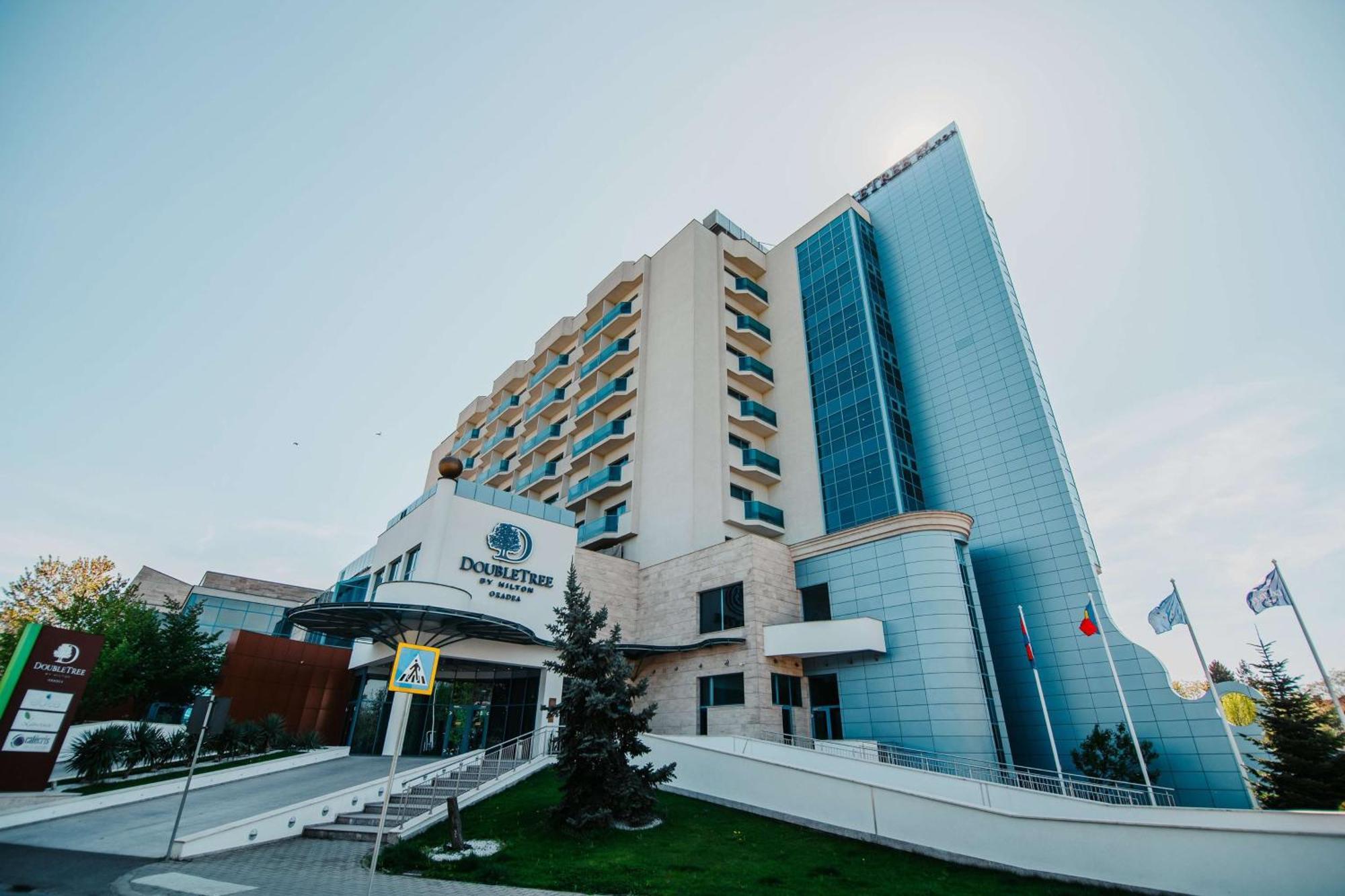 DoubleTree by Hilton Oradea Hotel Exterior foto